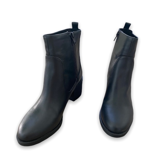 H&M black heeled booties size 8 - Picture 2 of 4